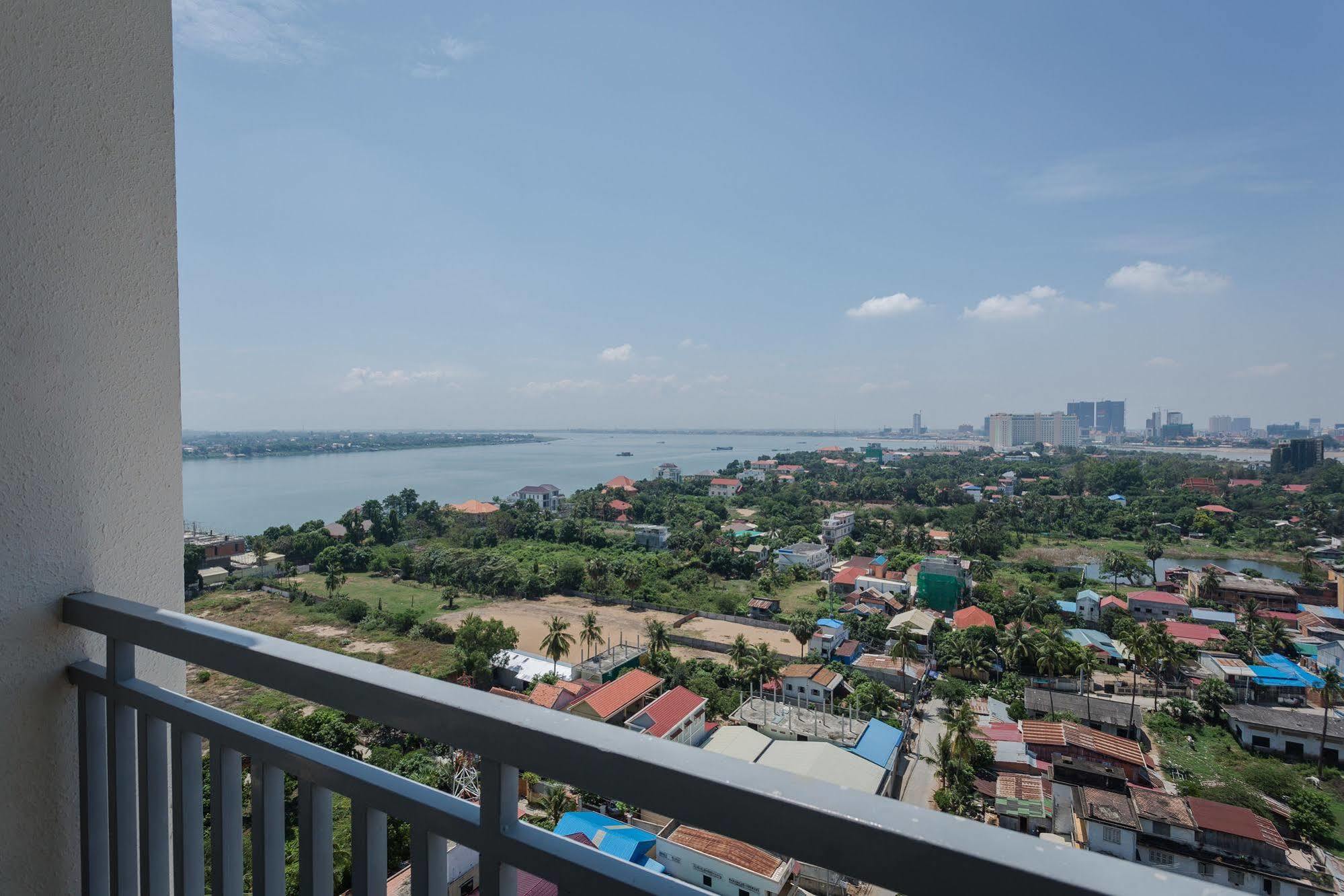 Mekong View Tower Hotel Phnom Penh Luaran gambar