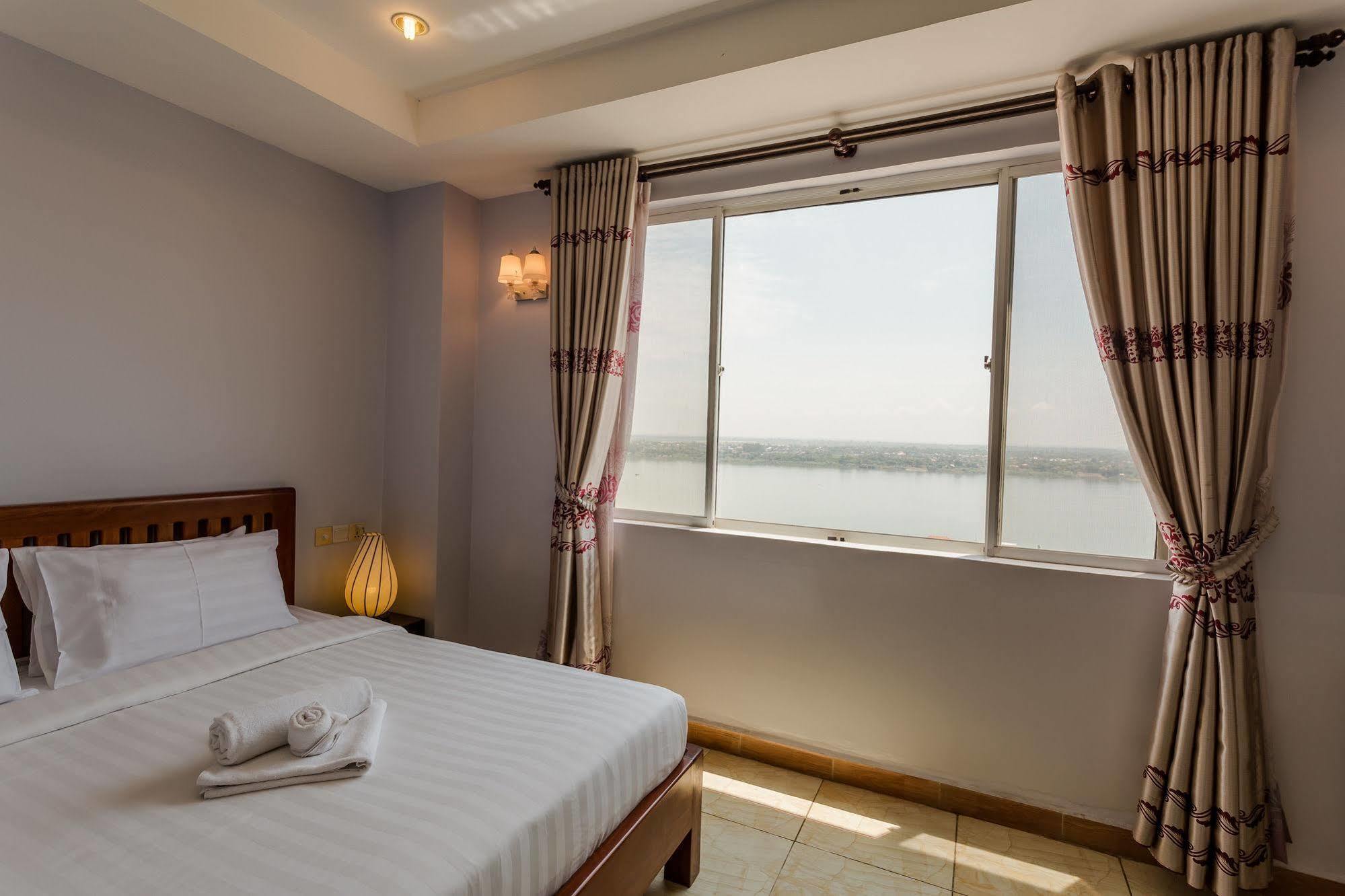 Mekong View Tower Hotel Phnom Penh Luaran gambar